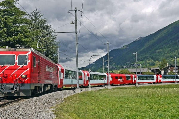 BERNINA EXPRESS IN ITALIJANSKA JEZERA