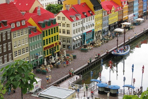 Vrhunci Danske, Legoland in utrip Švedske