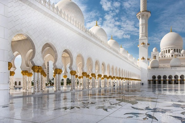 Osupljivi Dubaj in fantastični Abu Dhabi