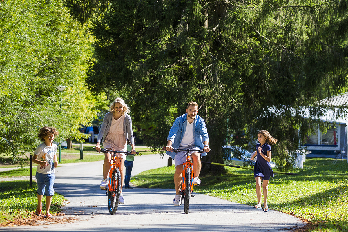 family_biking_02_fotoBD_2017_lowres