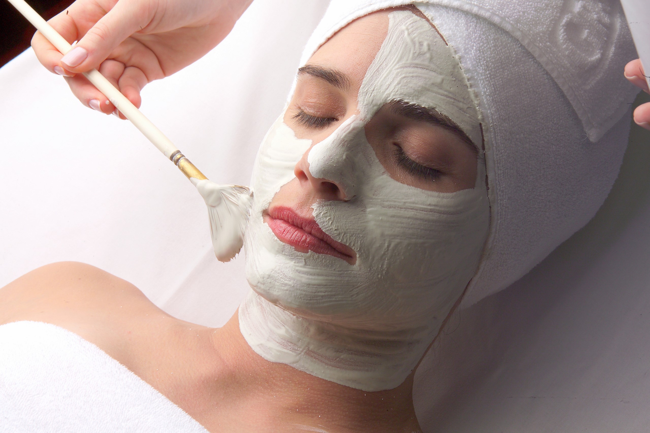 face-mask-woman-beauty-center-terme-portoroz-3