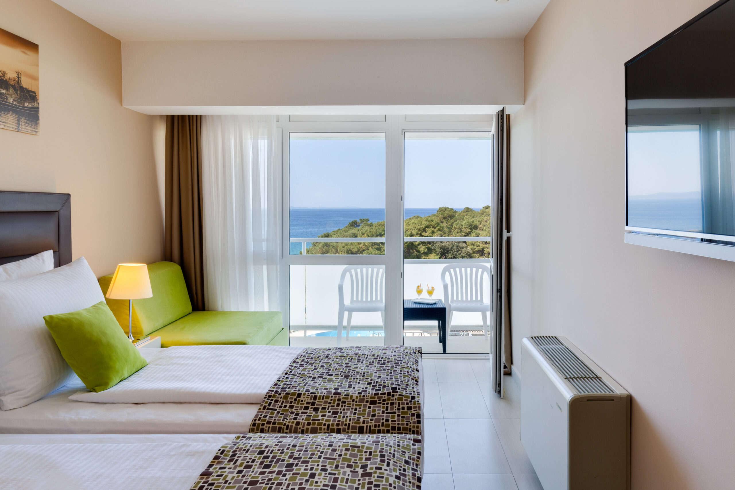 03 Premium-balcony-seaview