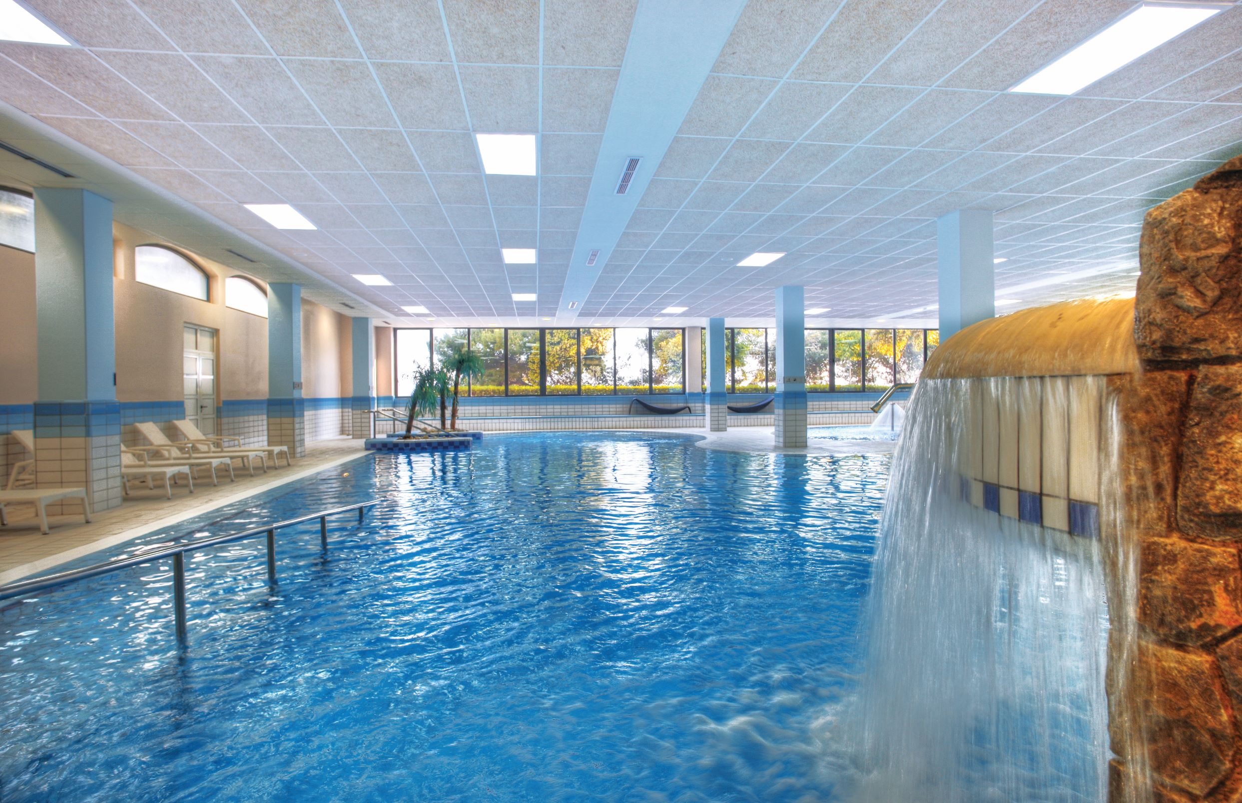 31 Indoorpool