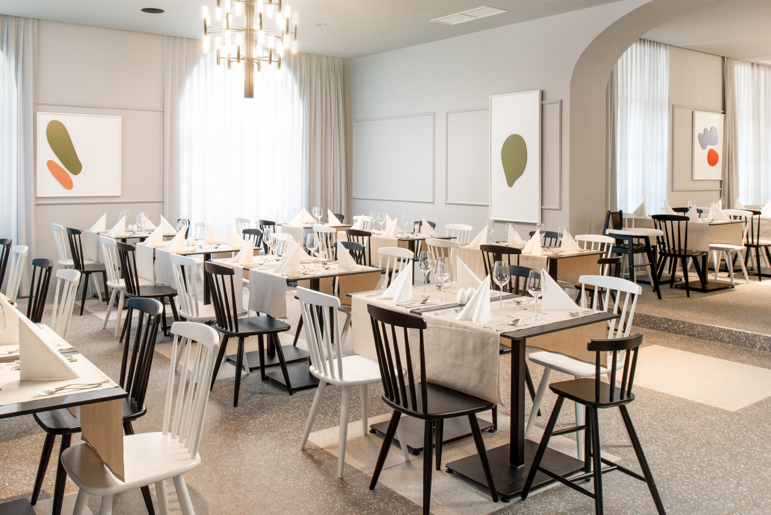 Restaurant_hotel Lisanj (1)