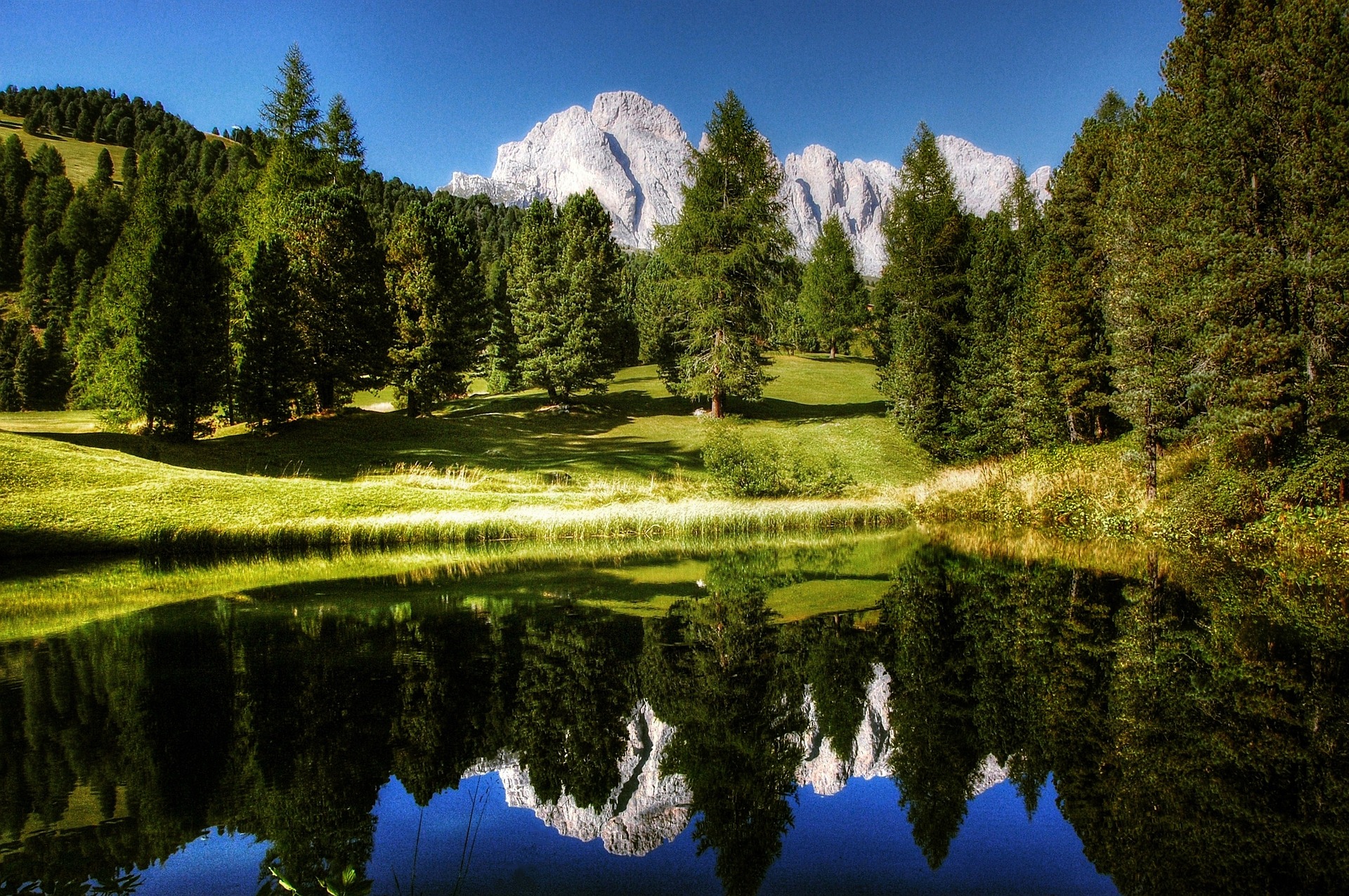 dolomites-2253879_1920