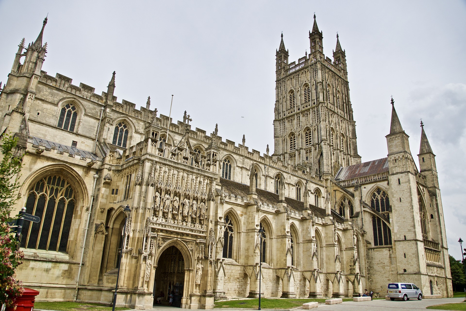 gloucester-cathedral-gb33182630_1920