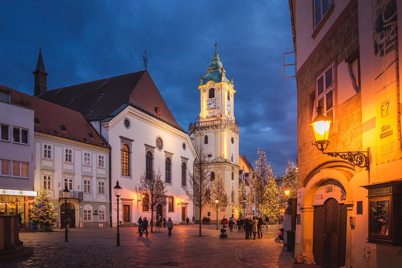 bratislava-7706134_1280