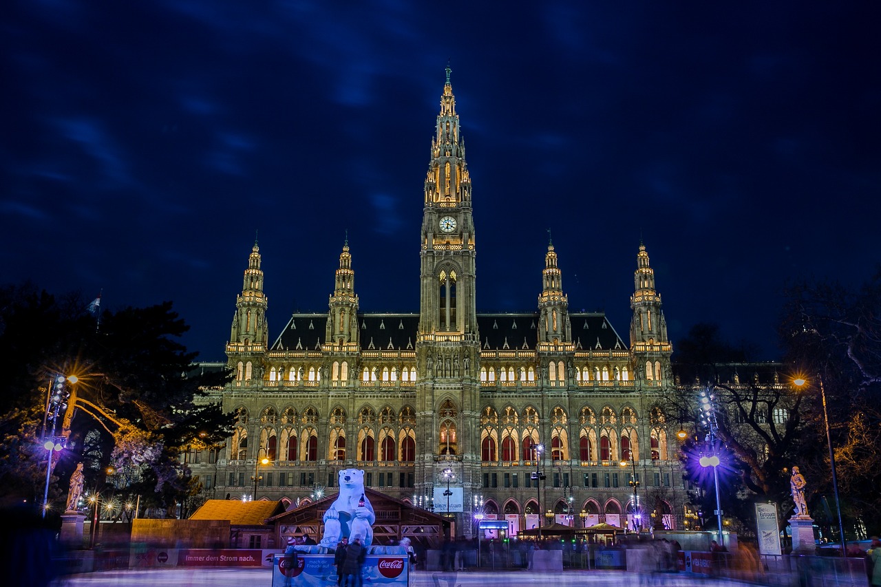 town-hall-1332069_1280