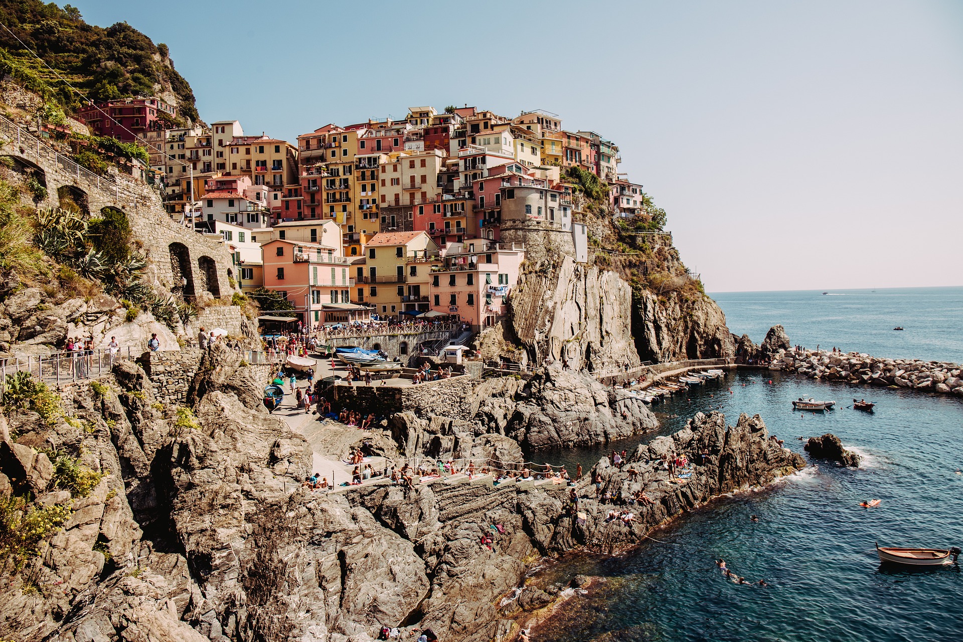 manarola-g1b8f05f90_1920