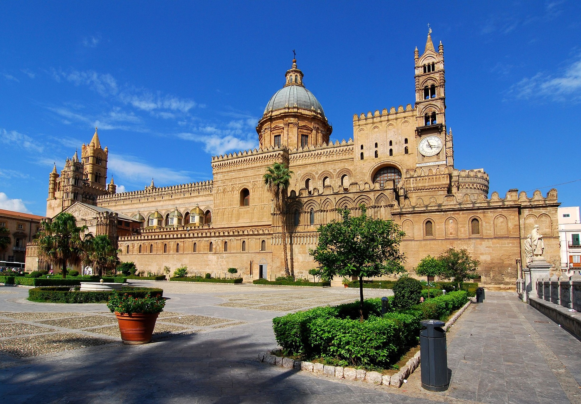 palermo-686207_1920