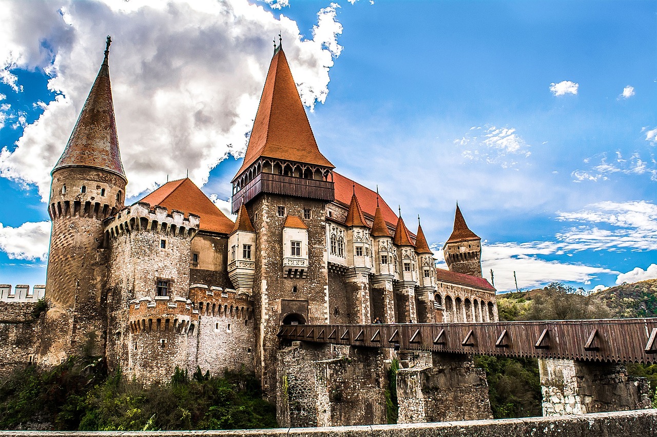 castle-1949135_1280HUNEDOARA