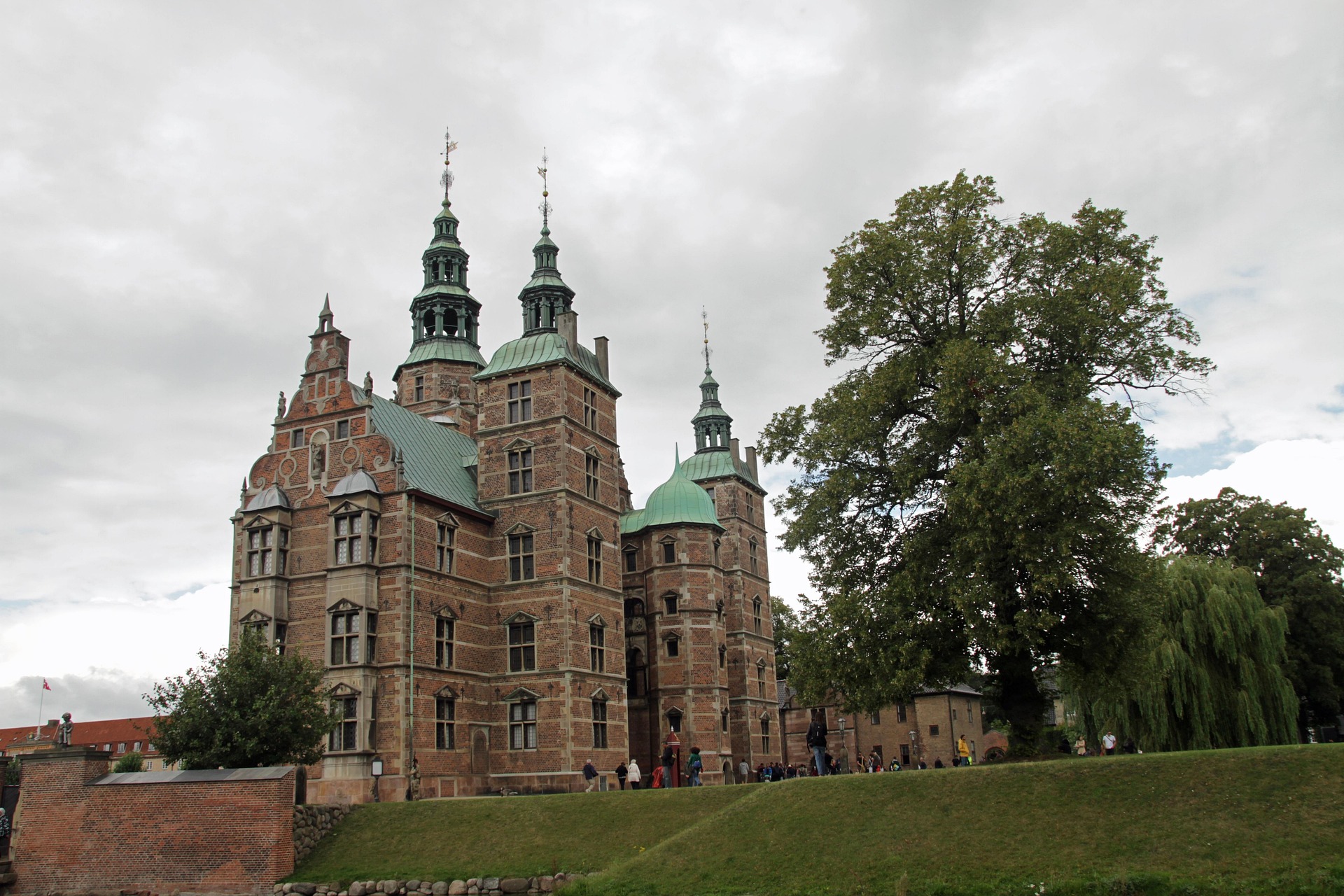 monicavolpin-rosenborg-castle-4800387_1920